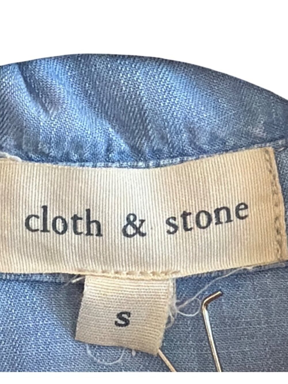 Cloth and Stone Anthropologie Denim Chambray Popover Blouse Shirt V Neck Small - Picture 5 of 7